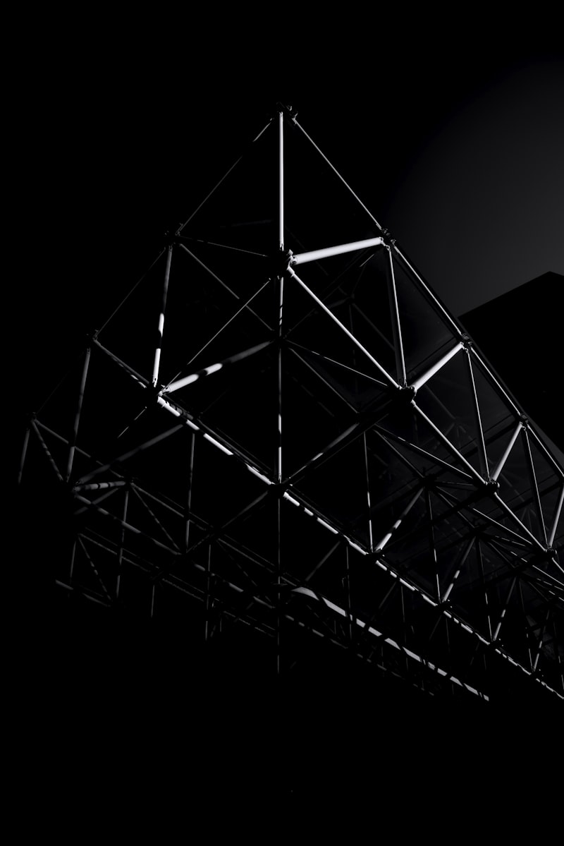 Cybersecurity operations model and SOC/NOC design for digital transformation in Riyadh, Saudi Arabia